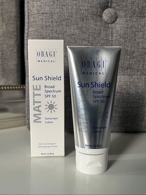 Obagi Sun Shield Matte Broad Spectrum SPF 50 - Silver & White